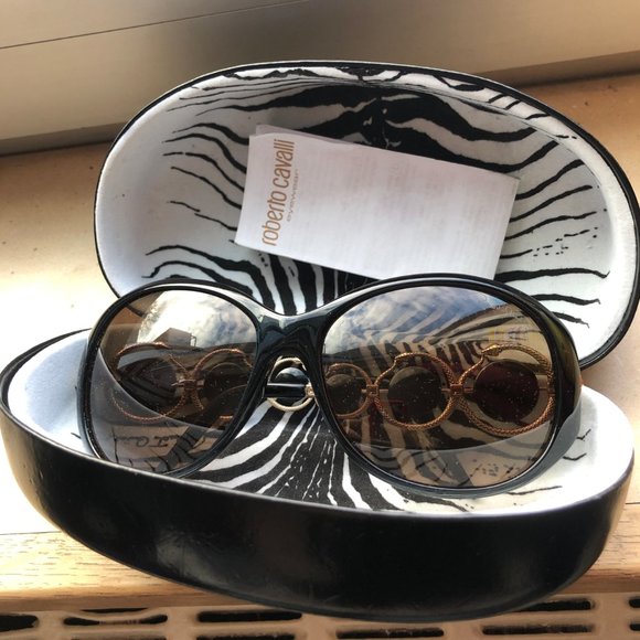 Roberto Cavalli Sunglasses - Picture 1 of 3